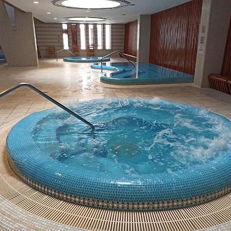Luxury Apartment Dunapest With Spa And Pool Budapest Esterno foto