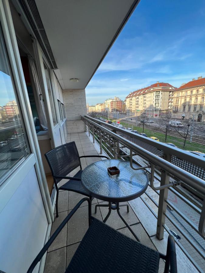 Luxury Apartment Dunapest With Spa And Pool Budapest Esterno foto