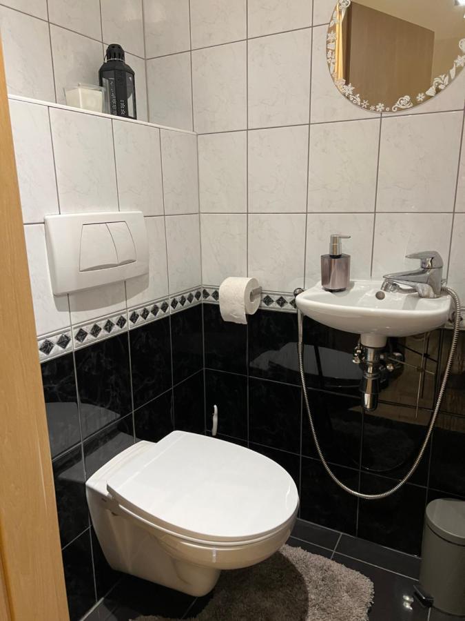 Luxury Apartment Dunapest With Spa And Pool Budapest Esterno foto